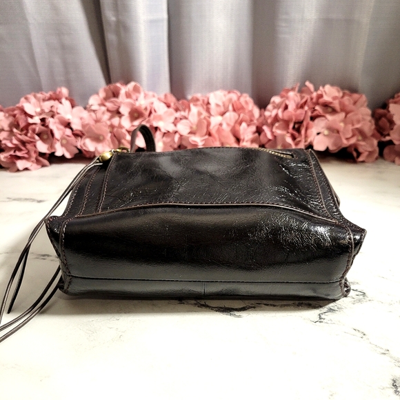 HOBO Shiny Black Leather With Contrast Stitching Shoulder & Crossbody Bag - Picture 7 of 10